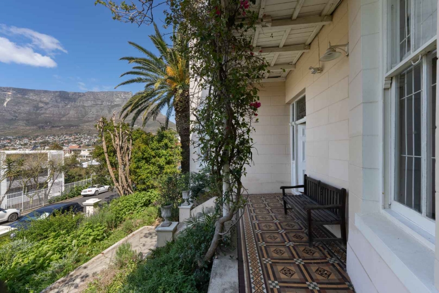 4 Bedroom Property for Sale in Tamboerskloof Western Cape